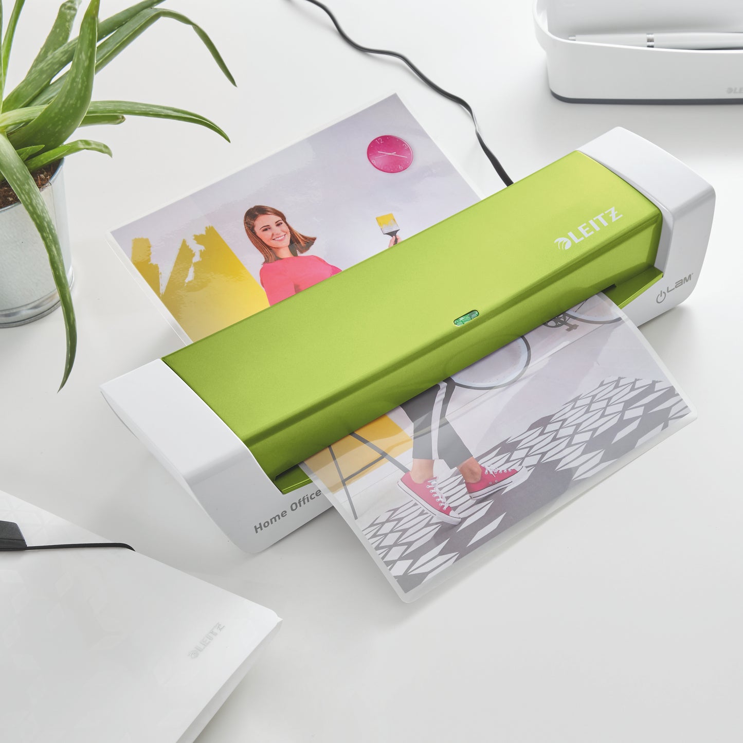 Plastifikator Leitz Ilam Home Office A4, zelen