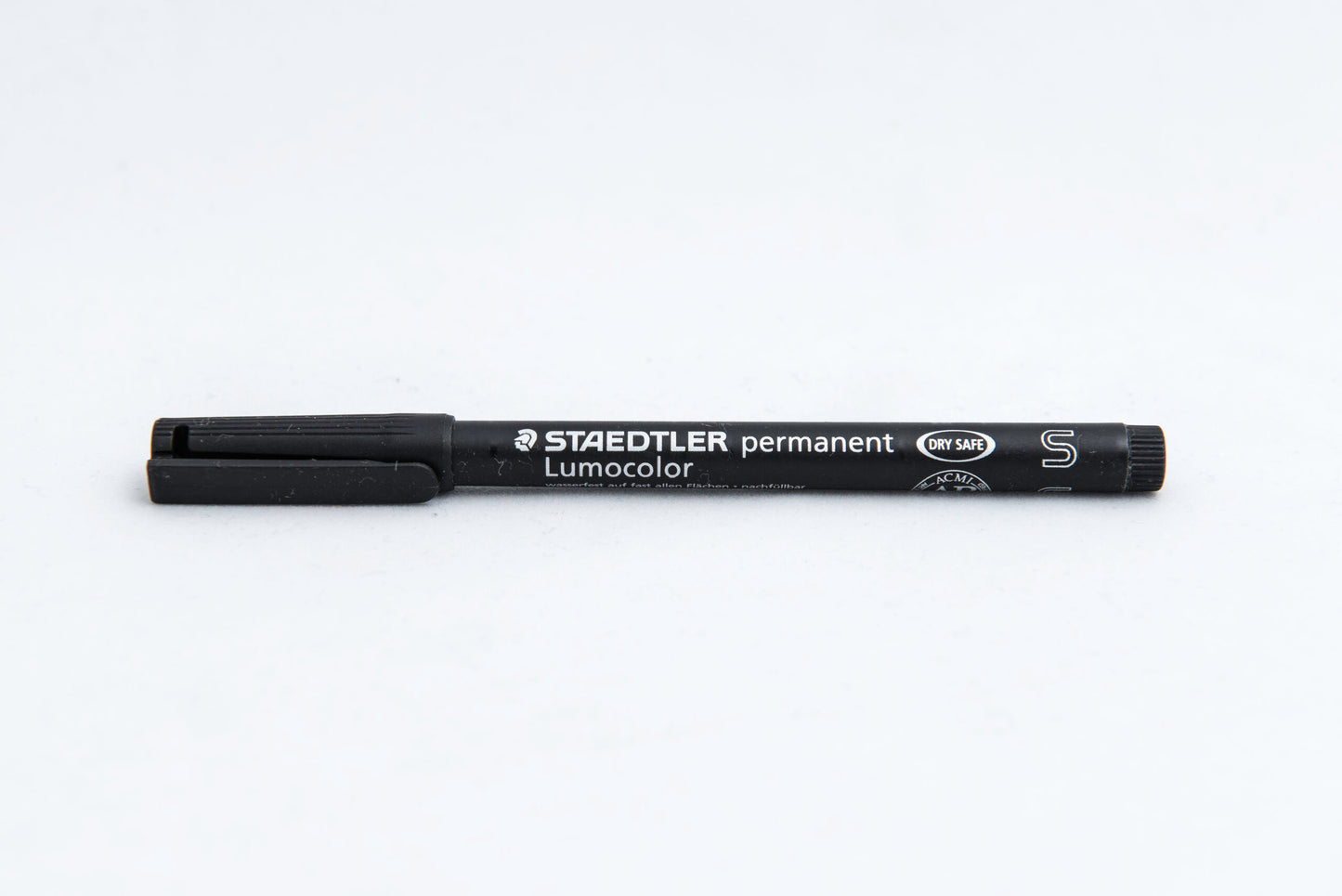 Permanentni marker Staedtler Lumocolor 313-9 S, črn
