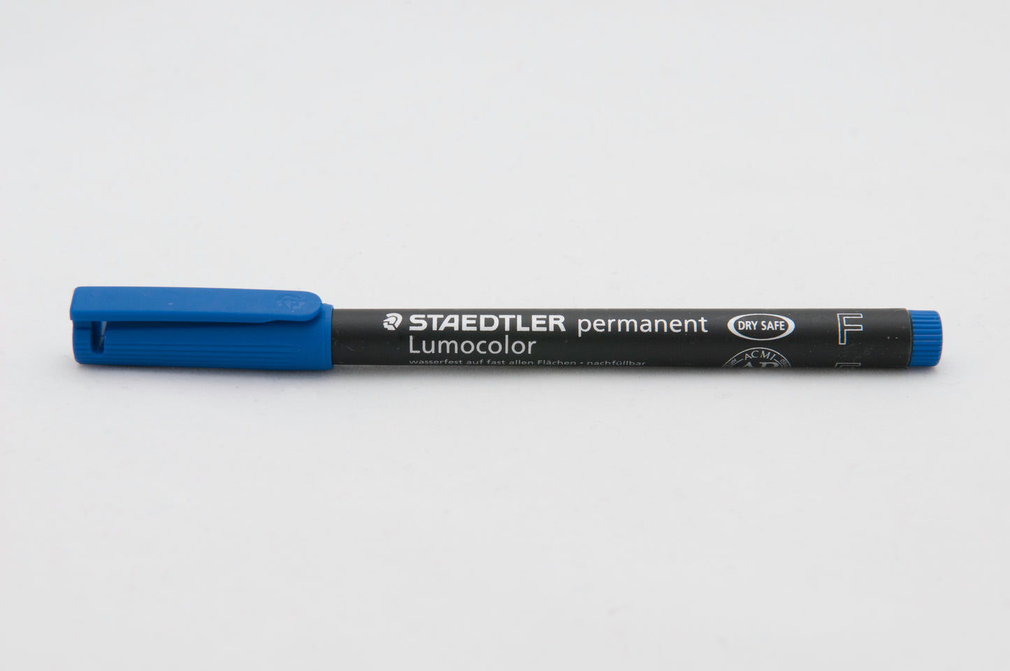 Permanentni marker Staedtler Lumocolor 318-3 F, moder