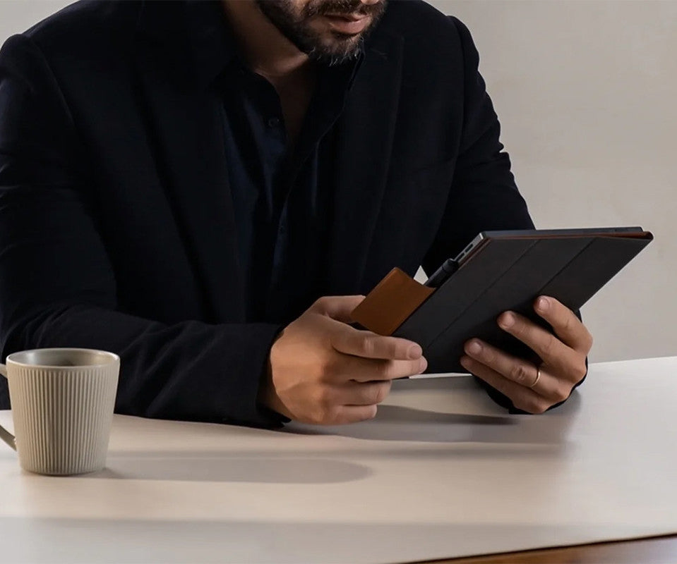 Magnetni preklopni ovitek za e-bralnik BOOX Tab Ultra C Pro, rjavo črn