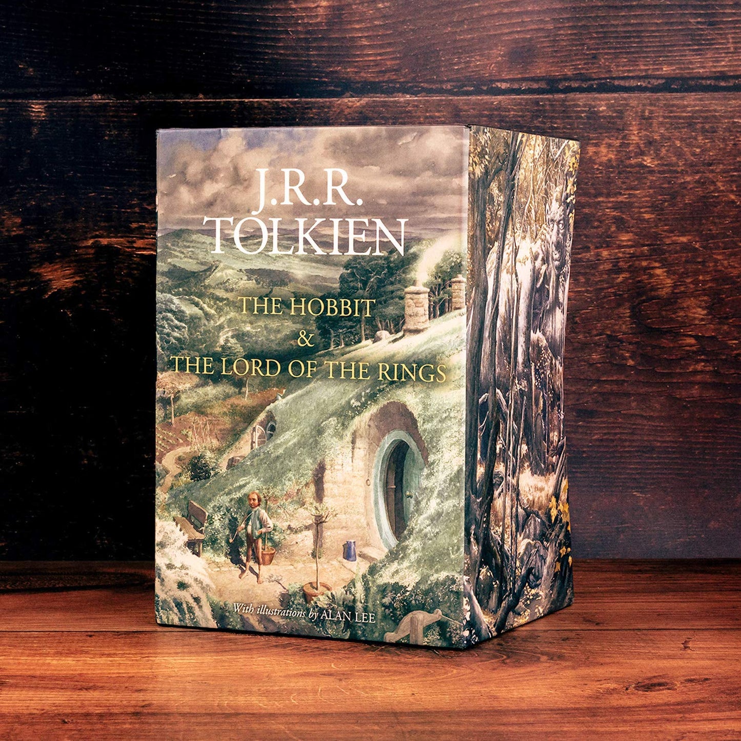 The Hobbit & The Lord Of The Rings Boxed Set (Illustrated Edition)
