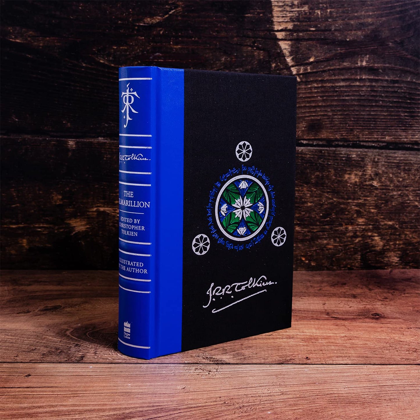 The Silmarillion Deluxe Edition - Illustrated by the Author