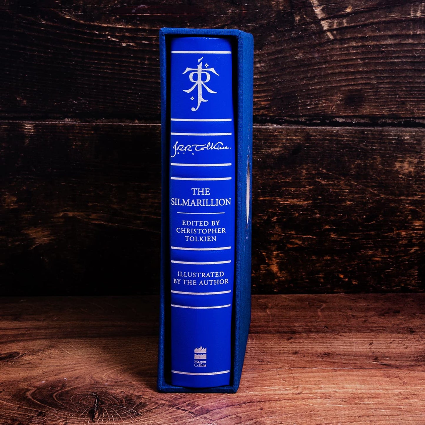The Silmarillion Deluxe Edition - Illustrated by the Author