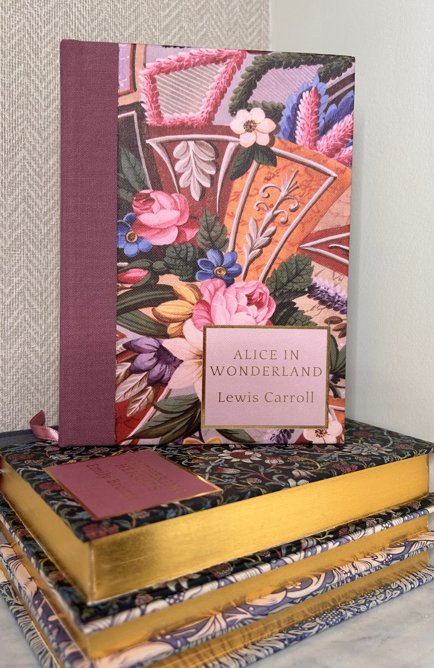 Alice in Wonderland (Heritage Collection)