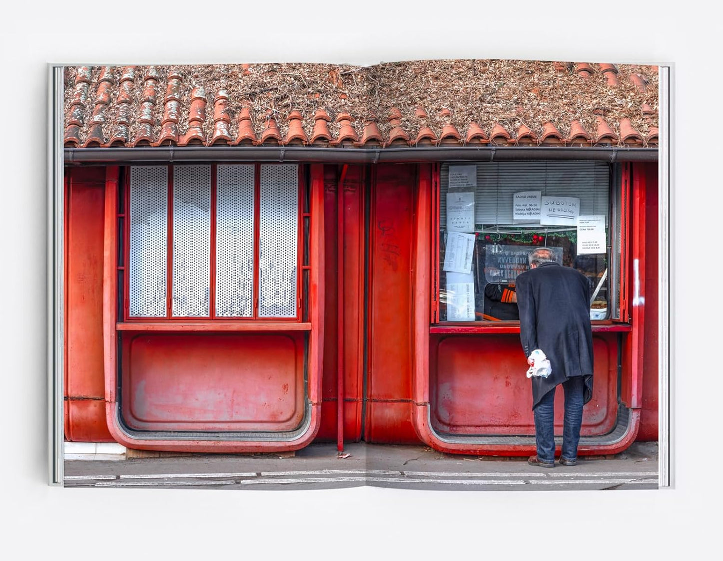 Kiosk : The Last Modernist Booths Across Central and Eastern Europe