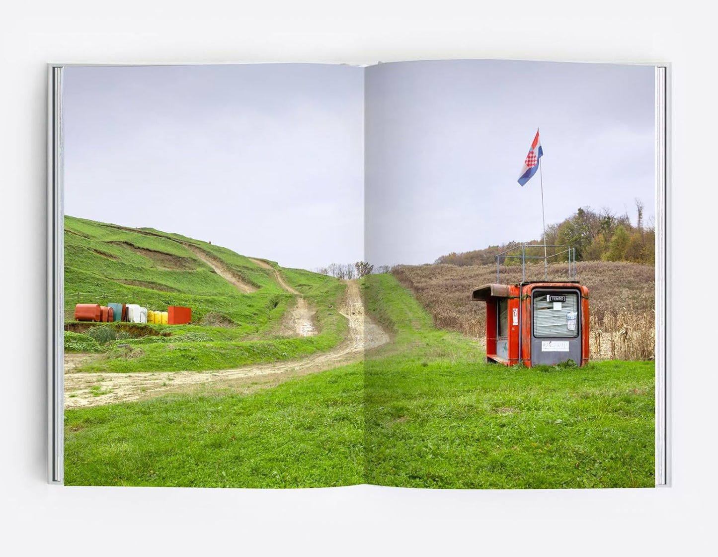 Kiosk : The Last Modernist Booths Across Central and Eastern Europe
