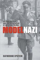 MODEL NAZI