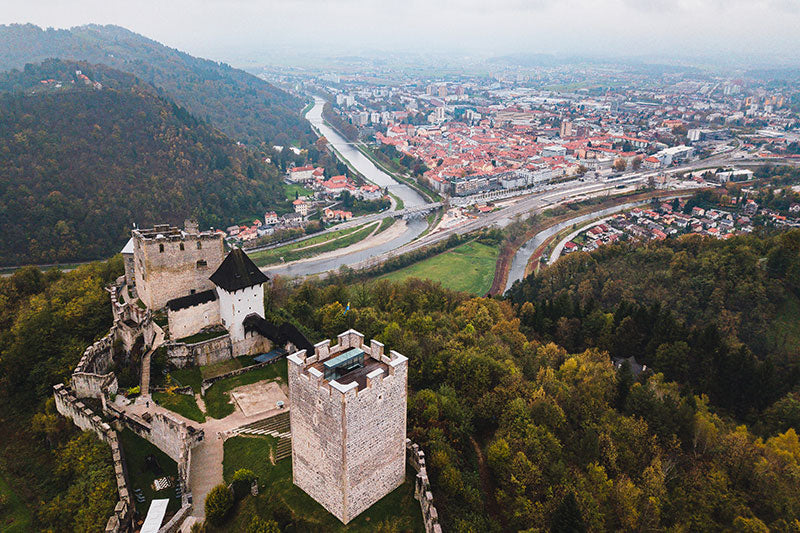 V Almini družbi na Grmado