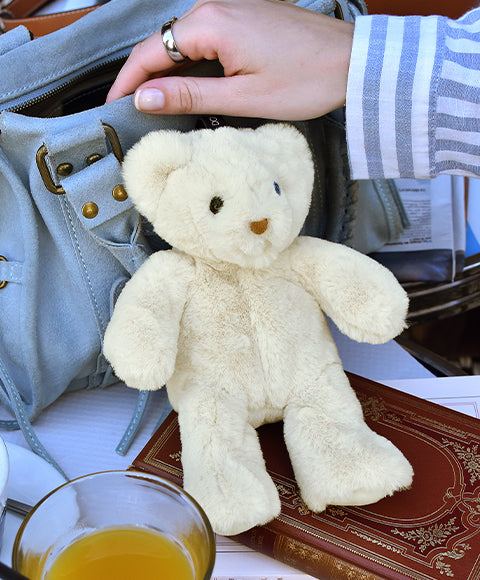 Obesek za ključe Medvedek DouDou, bež