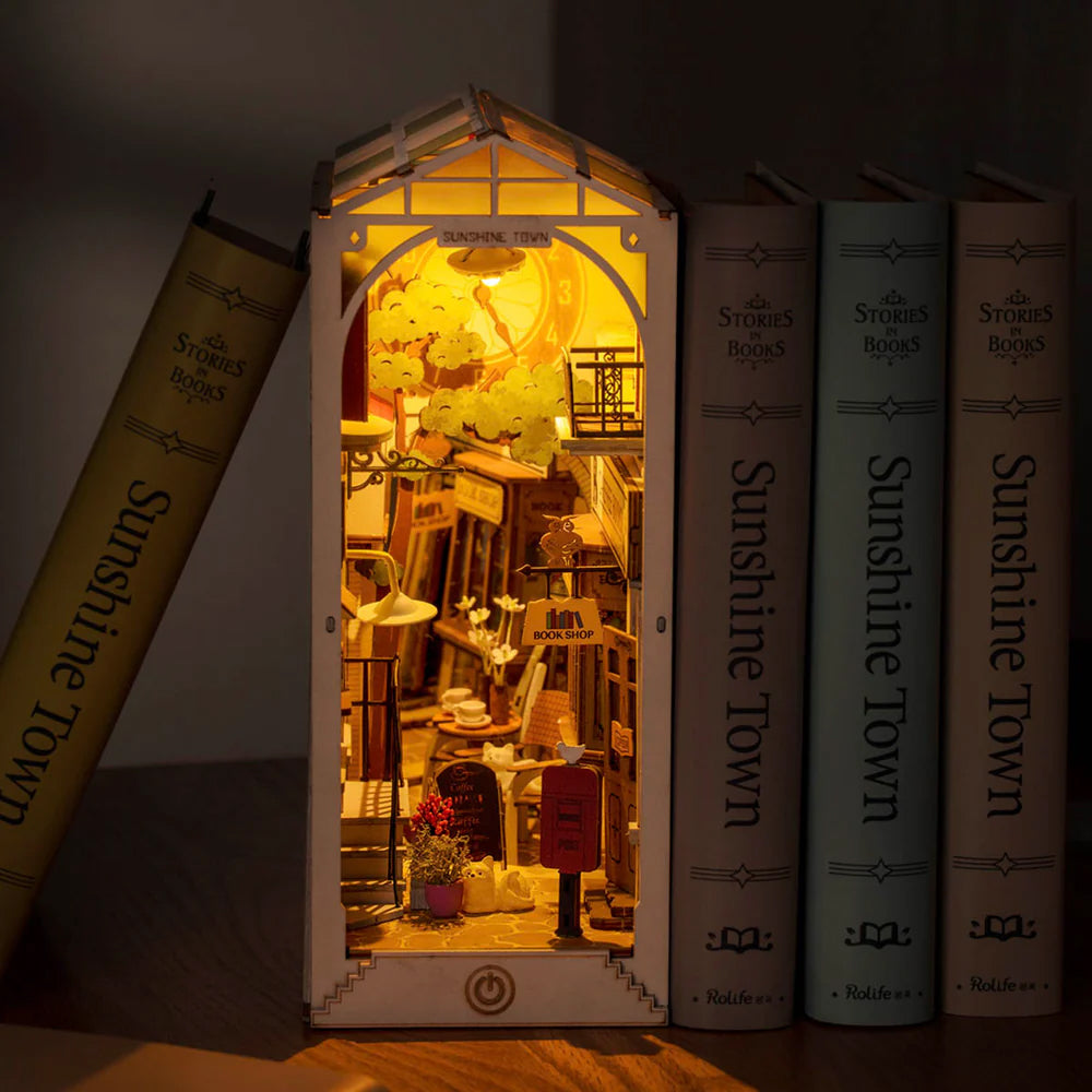 3D sestavljanka in držalo za knjige Book Nook, Sunshine Town