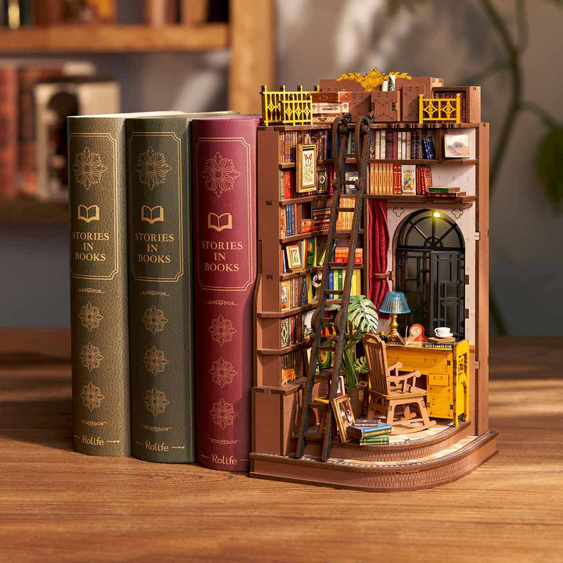3D sestavljanka in držalo za knjige Book Nook, Silent Corner Study
