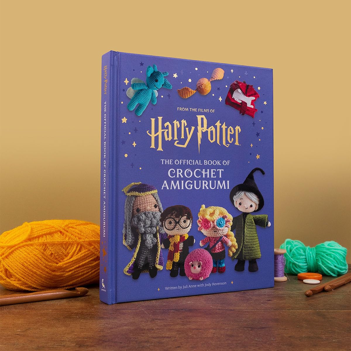 Harry Potter: The Official Book of Crochet Amigurumi