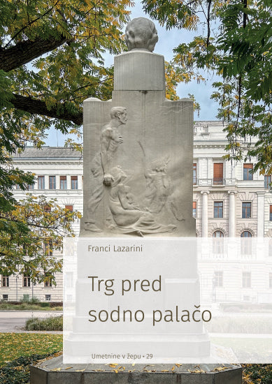 Trg pred sodno palačo