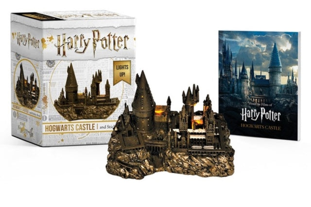 Harry Potter Hogwarts Castle and Sticker Book - Lights Up!