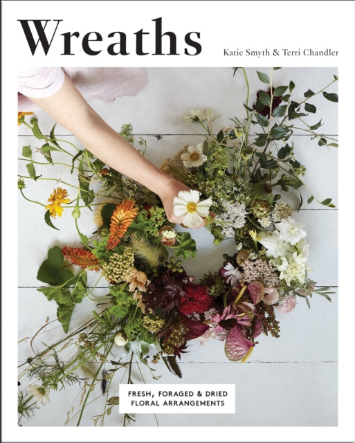 Wreaths - Fresh, Foraged & Dried Floral Arrangements